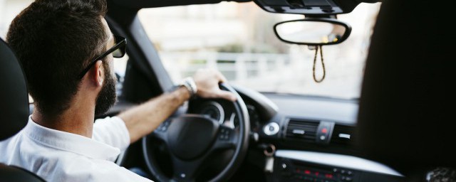 汽车去除异味的最好办法 汽车去除异味的最好办法推荐