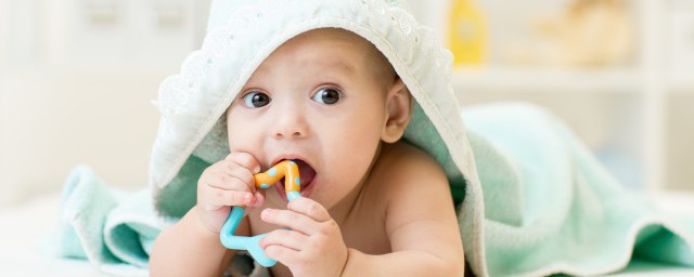 属蛇的叫什么名字好 属蛇的宝宝叫什么名字好