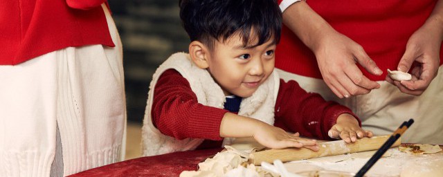 春节吃的各种食物寓意着什么 春节吃的各种食物的寓意