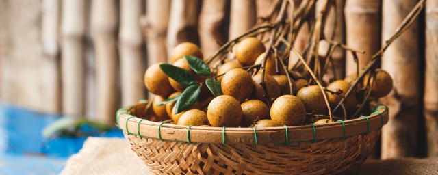 龙眼一天最多吃多少 龙眼一天吃多少好 龙眼一天最多吃多少 龙眼一天吃多少好