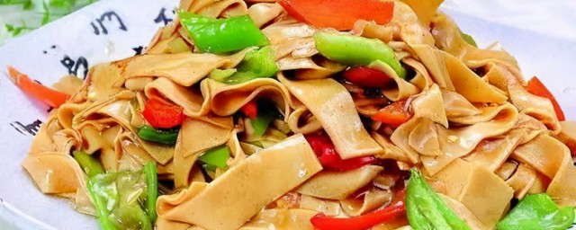 青椒炒干豆腐怎么做 青椒炒干豆腐的步骤