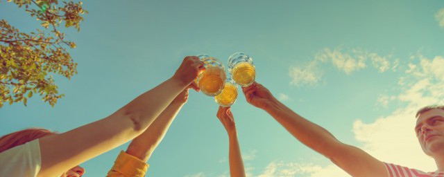 啤酒喝了多久以后才可以开车 啤酒喝了什么时候以后才可以开车