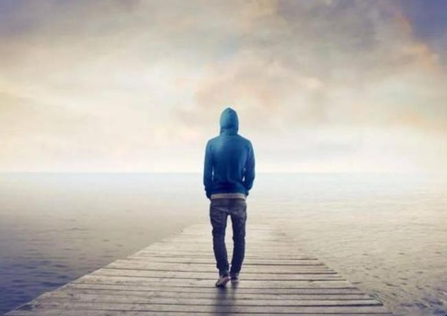 孤单的反义词是什么