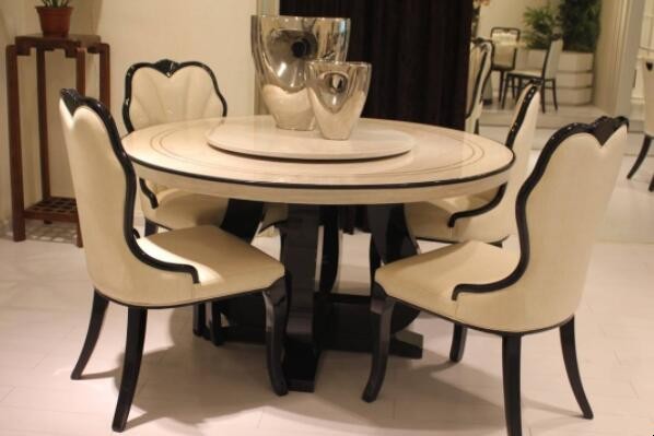 如何挑选吃饭餐桌