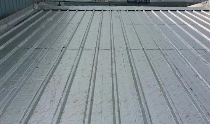 盖屋顶用什么材料好 卷材屋面