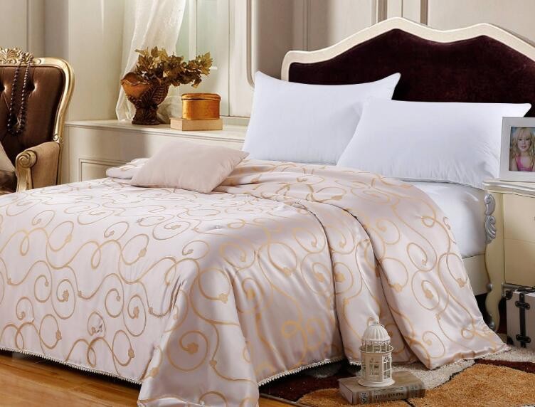 蚕丝被有什么好处 蚕丝被有什么好处