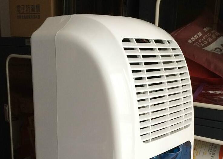 卫生间除湿机怎么维护保养