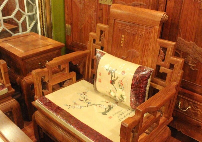 高端红木家具如何保养