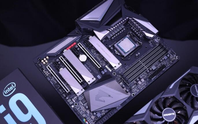 电脑主板应如何选购