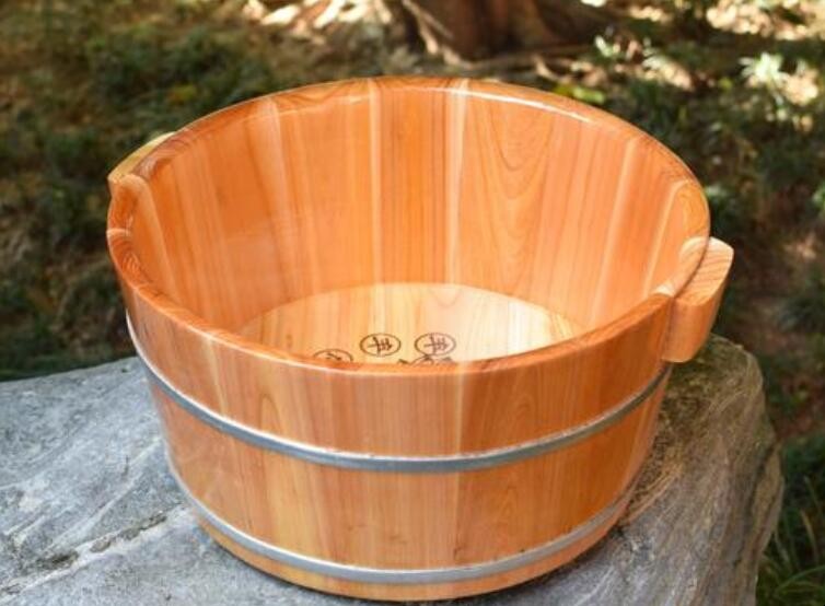 泡脚桶的材质有哪些