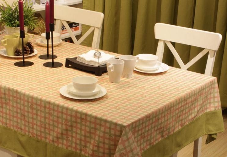 餐桌中间的布叫什么 餐桌桌布