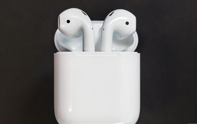 AirPods