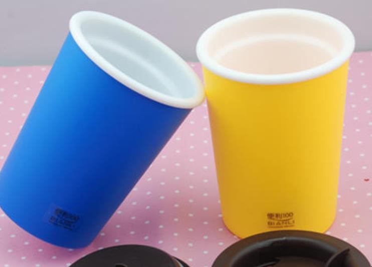 塑料杯子异味如何去除 杯子