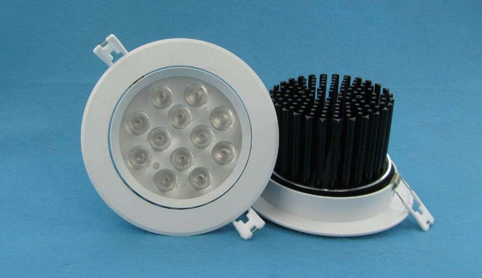 天花灯和筒灯的区别是什么 天花灯