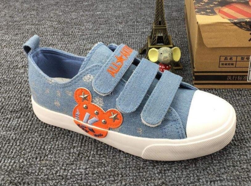 儿童帆布鞋