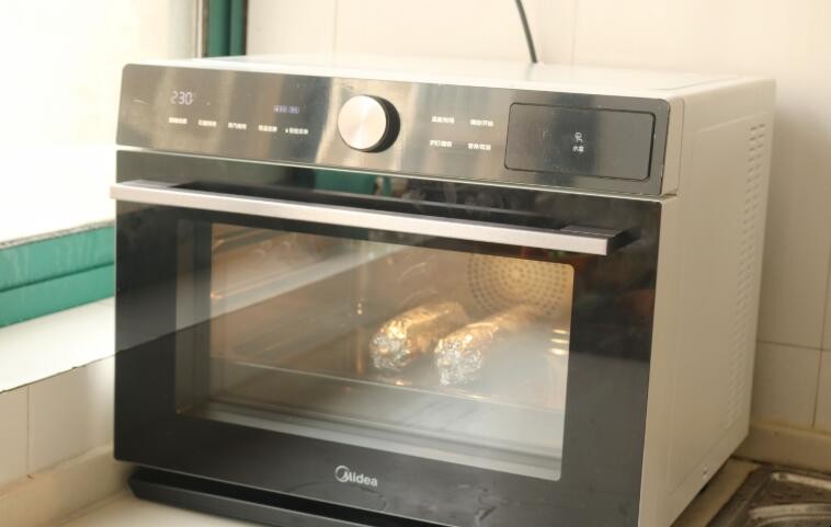 烤箱空烤后要立刻拔掉电源吗