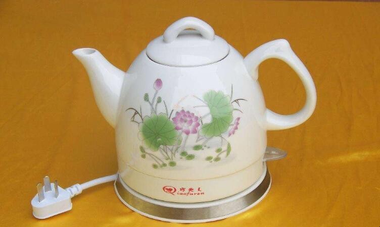 陶瓷电热水壶如何使用 陶瓷电热水壶如何使用