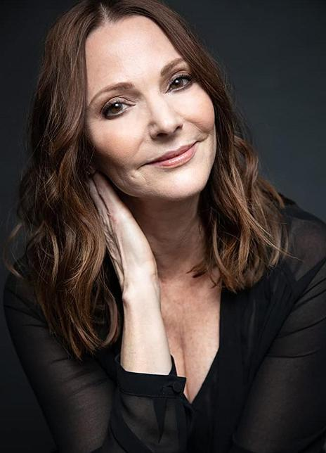 丽贝卡·莱恩斯 Rebecca Lines 