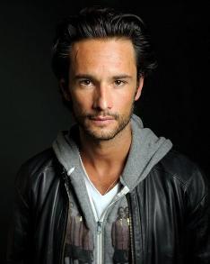 罗德里格·桑托罗 Rodrigo Junqueira dos Reis Santoro 罗德里戈·桑托罗 Rodrigo Santoro