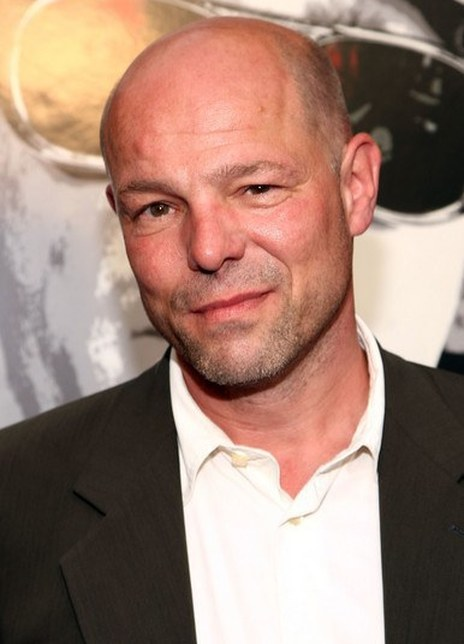 西蒙·赛伦·琼斯 Simon Cellan Jones 西蒙·凯伦·琼斯 