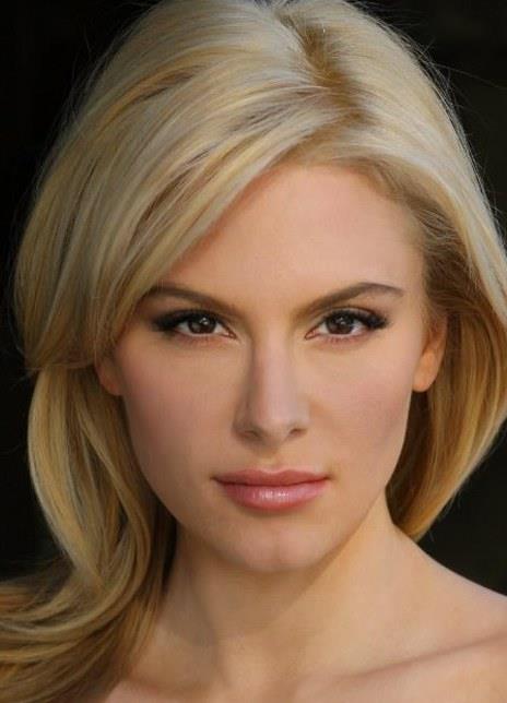 杰姬·摩尔 Jackie Moore 