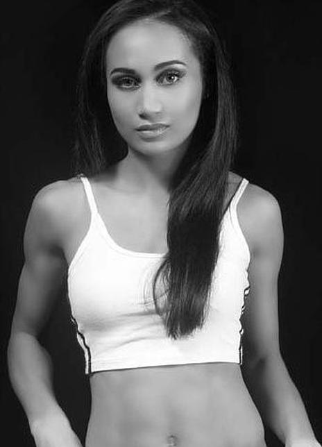 艾捷拉·佛婼瑞 Aja Frary 