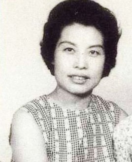 红薇 罗珍 Wei Hong Hung Wei