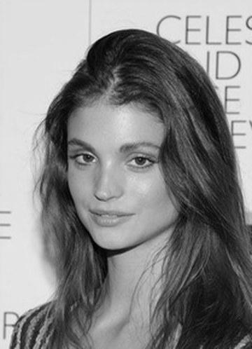 查尔比·迪恩·科里克 Charlbi Dean Kriek 