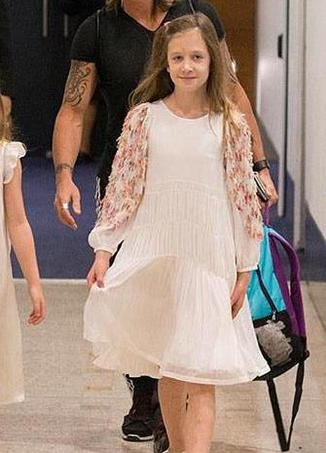 桑迪·萝丝·厄本 Sunday Rose Urban Sunday Urban