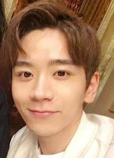 张皓宸 Haochen Zhang 