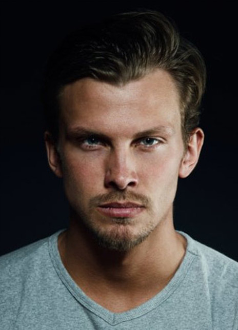 李哲 Joel Adrian 李哲 Joel Adrian