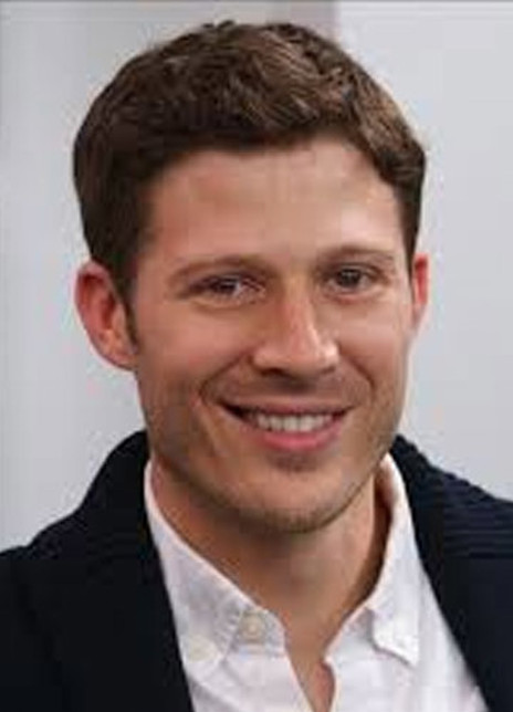 扎克·吉尔福德 Zach Gilford  扎克·吉尔福特 