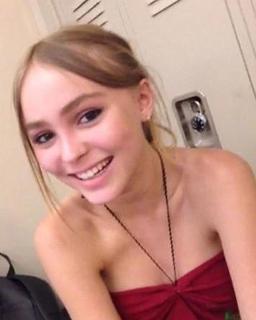 莉莉-罗丝·德普 Lily-Rose Depp 莉莉-罗丝·麦洛蒂·德普 Lily-Rose Melody Depp