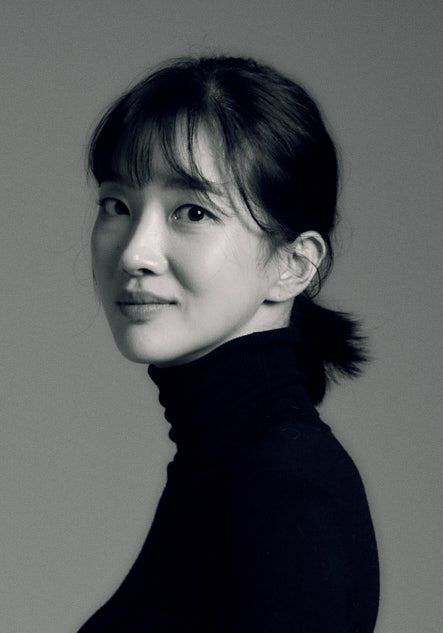 郑允荷 Jung Yun-Ha 