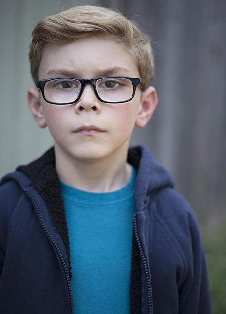 朱利安·希威德 Julian Hilliard 