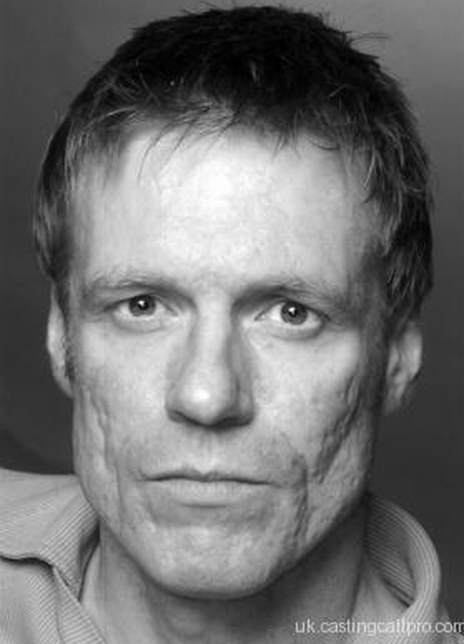 道格拉斯·罗素 Douglas Russell 