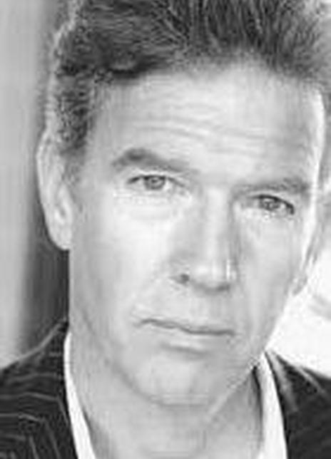 史蒂文·佩西 Steven Pacey 