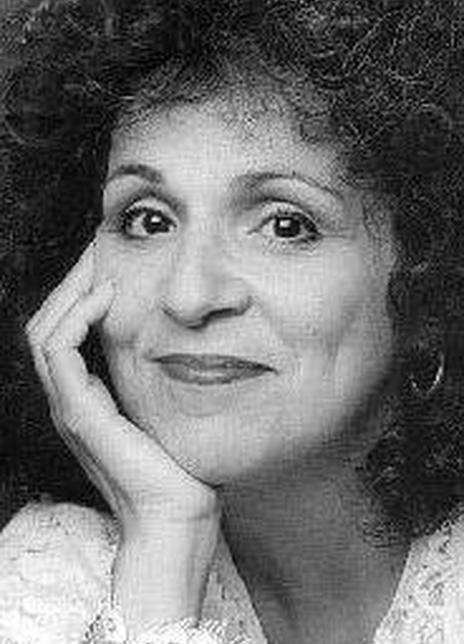 卡萝尔·安·苏希 Carol Ann Susi 