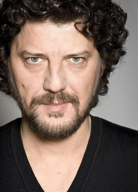 伊尔卡·阿克苏穆 Ilker Aksum 伊尔卡·阿克苏穆 Ilker Aksum