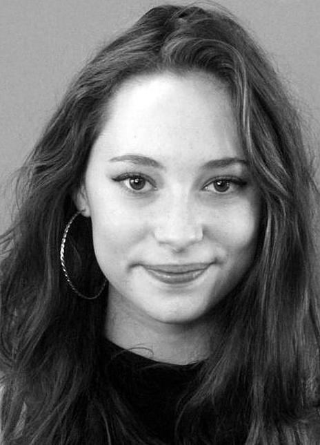 露西·卡莱斯 Lucy Carless 