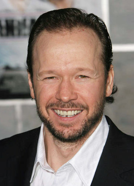 唐尼·沃尔伯格 Donnie Wahlberg Donald Edmond Wahlberg  Ddub  Cheese 昵称   Donnie D