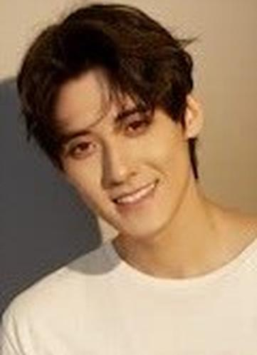 曲羿成 Yicheng Qu 