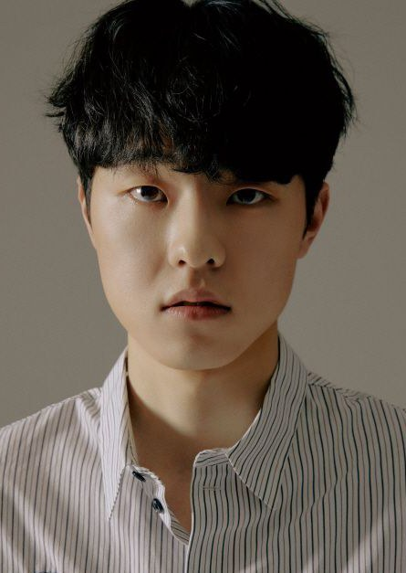 金东辉 Kim Dong Hwi 