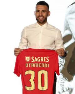 尼古拉斯·奥塔门迪 Nicolá s Herná n Gonzalo Otamendi