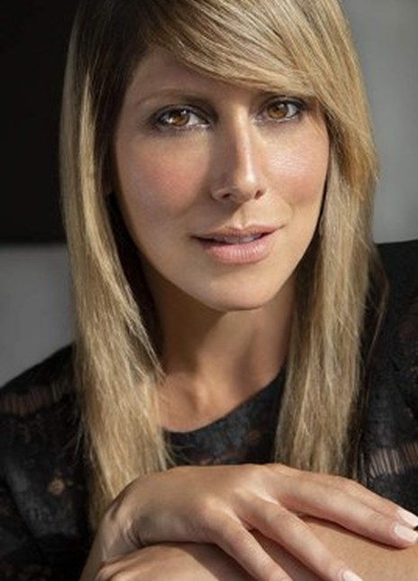 卡琳娜·容克 Karina Junker 卡琳娜·容克 Karina Junker