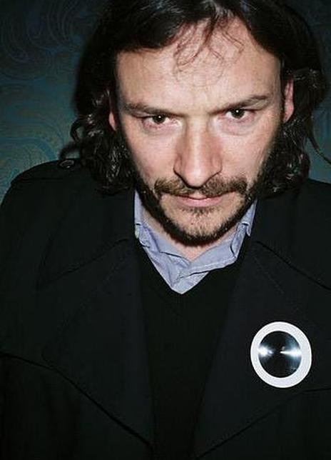 朱莉安·巴拉特 Julia bharat 