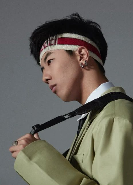 辛巴 SIIVIBA 辛悦铭 