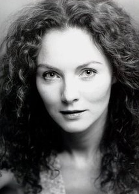 艾斯琳·麦古金 Aislín McGuckin 