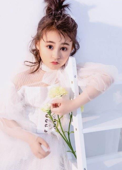 张毓宜 Yuyi Zhang 小九月 