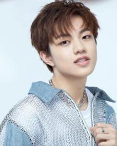 钱正昊 Jefferson Q宝 